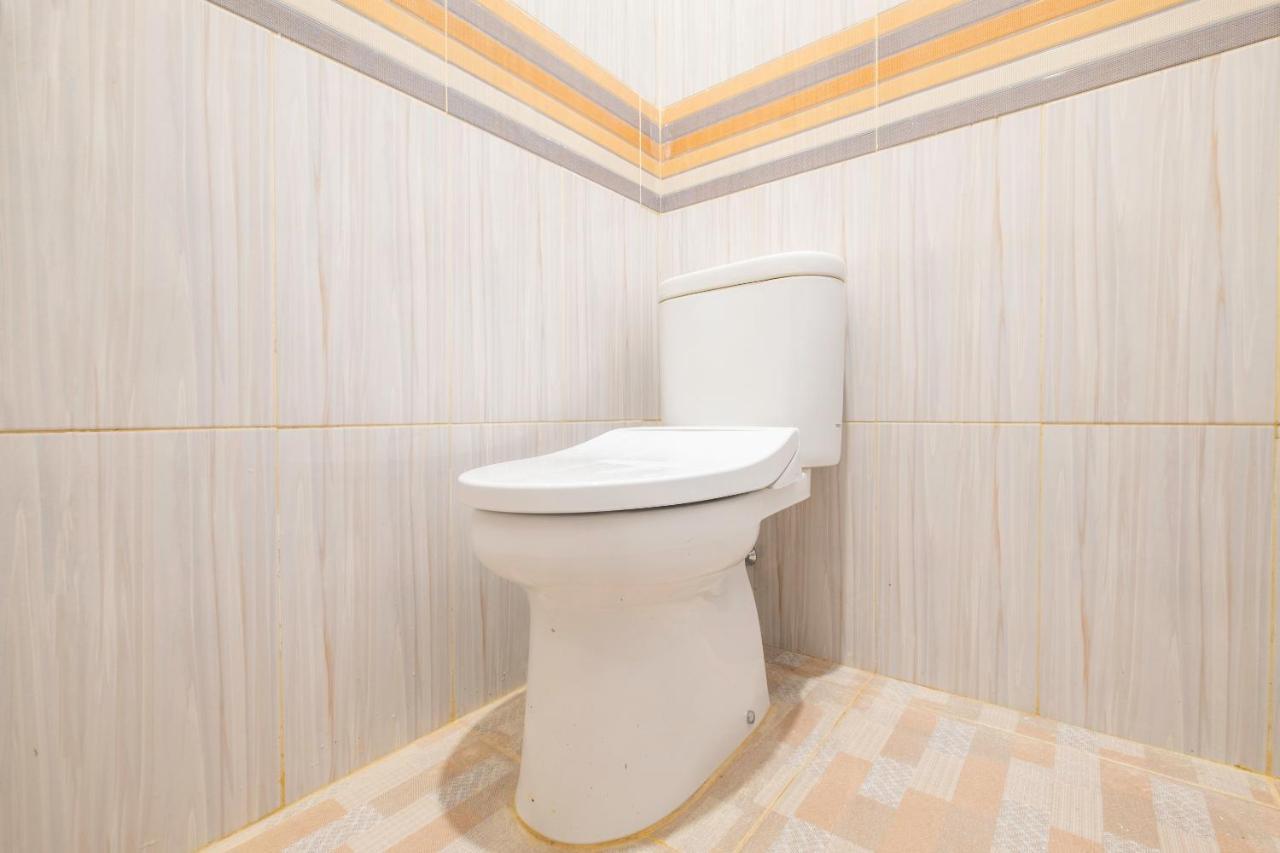 Hotel Reddoorz Syariah Near Tugu Lampu Gentur Cianjur Esterno foto