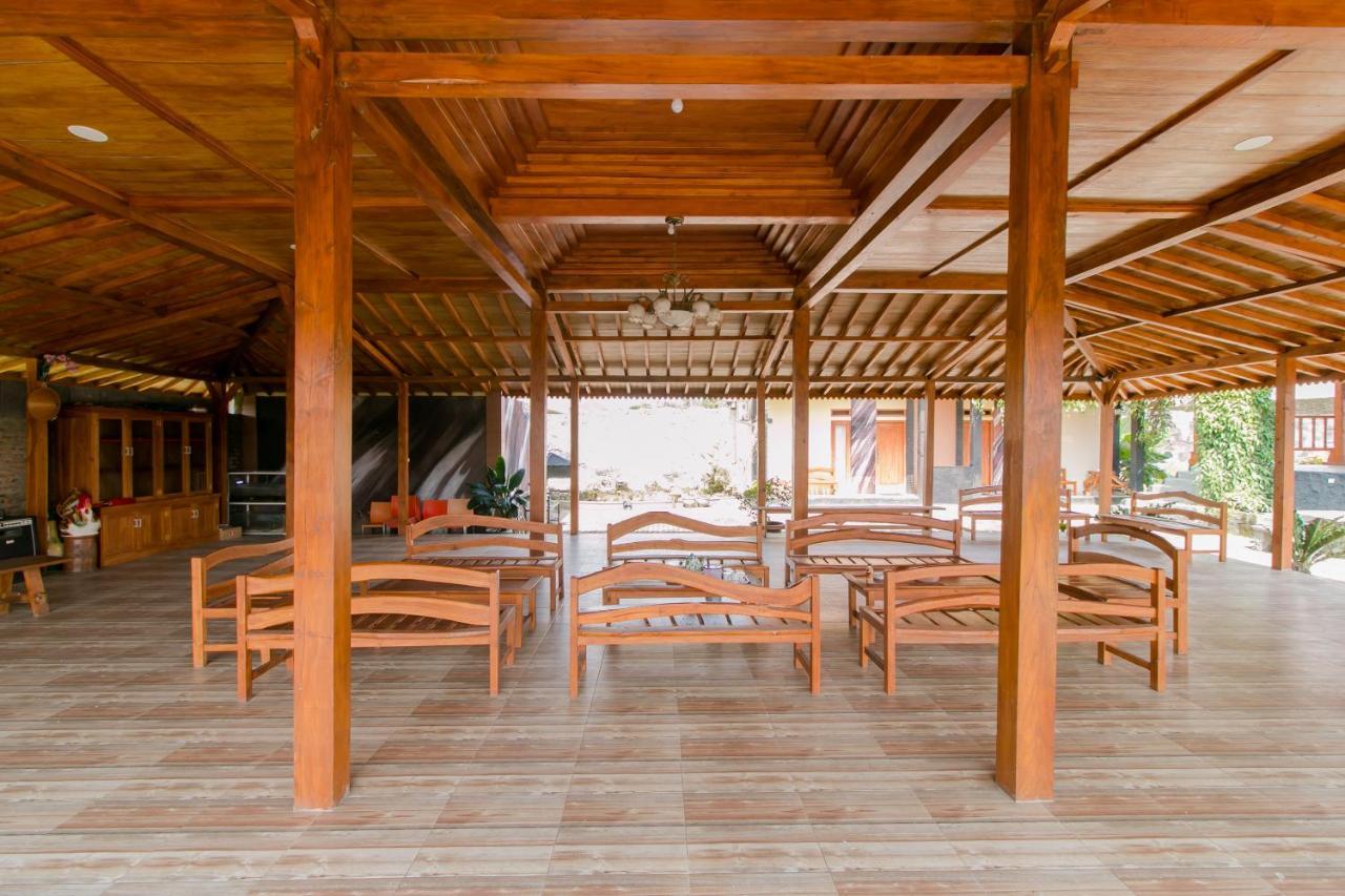 Hotel Reddoorz Syariah Near Tugu Lampu Gentur Cianjur Esterno foto