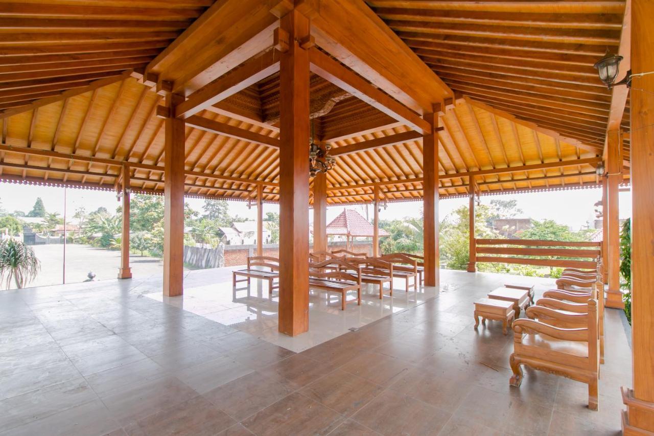 Hotel Reddoorz Syariah Near Tugu Lampu Gentur Cianjur Esterno foto