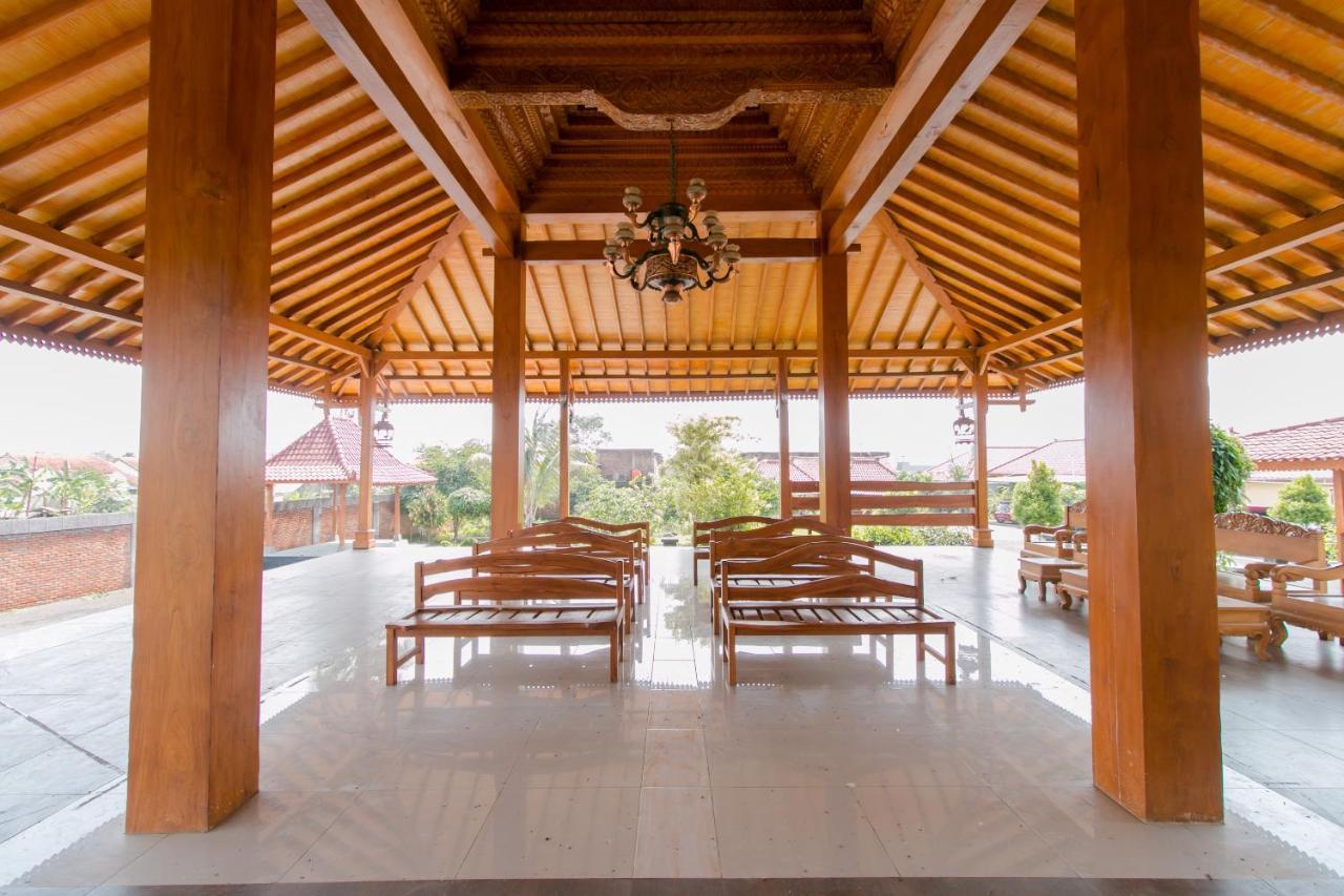 Hotel Reddoorz Syariah Near Tugu Lampu Gentur Cianjur Esterno foto